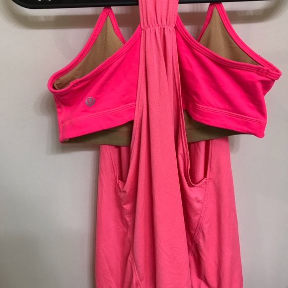 Lululemon - Picture 2 of 3